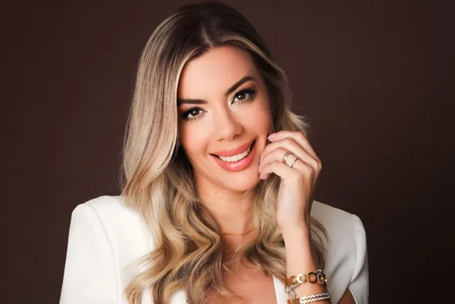 Larissa Recalde: De la Pasión por la Belleza al Éxito Empresarial con Obsession y Lola